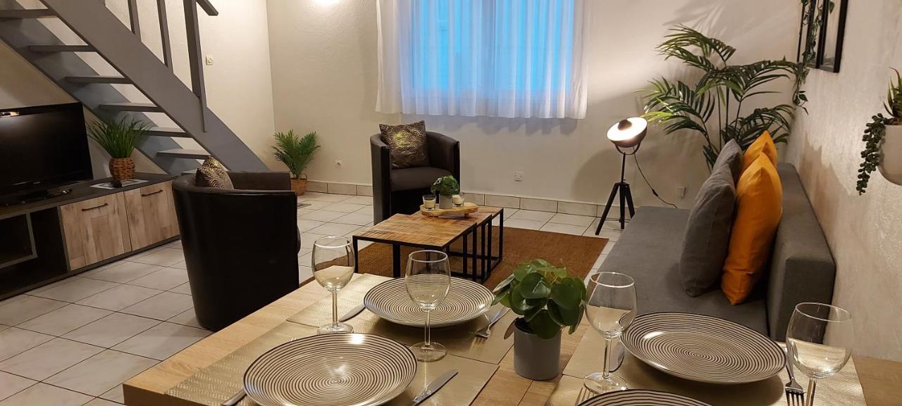 Apartment L'escale : Duplex 4 Pers. Asterix, Aeroport Roissy Cdg, Paris *
